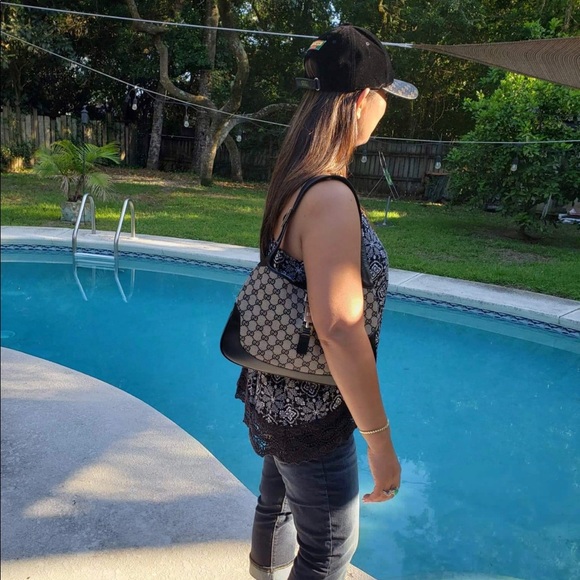 Gucci canvas shoulder bag SOLD to TRADESY - Picture 5 of 8